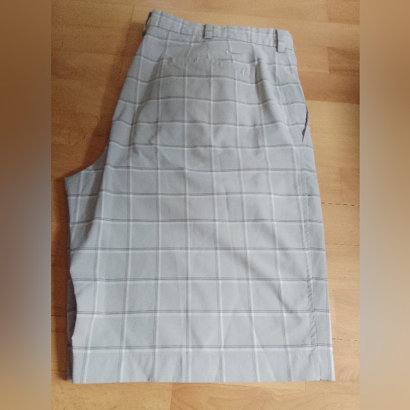 NIKEGOLF Short Size 38 - Picture 6 of 9
